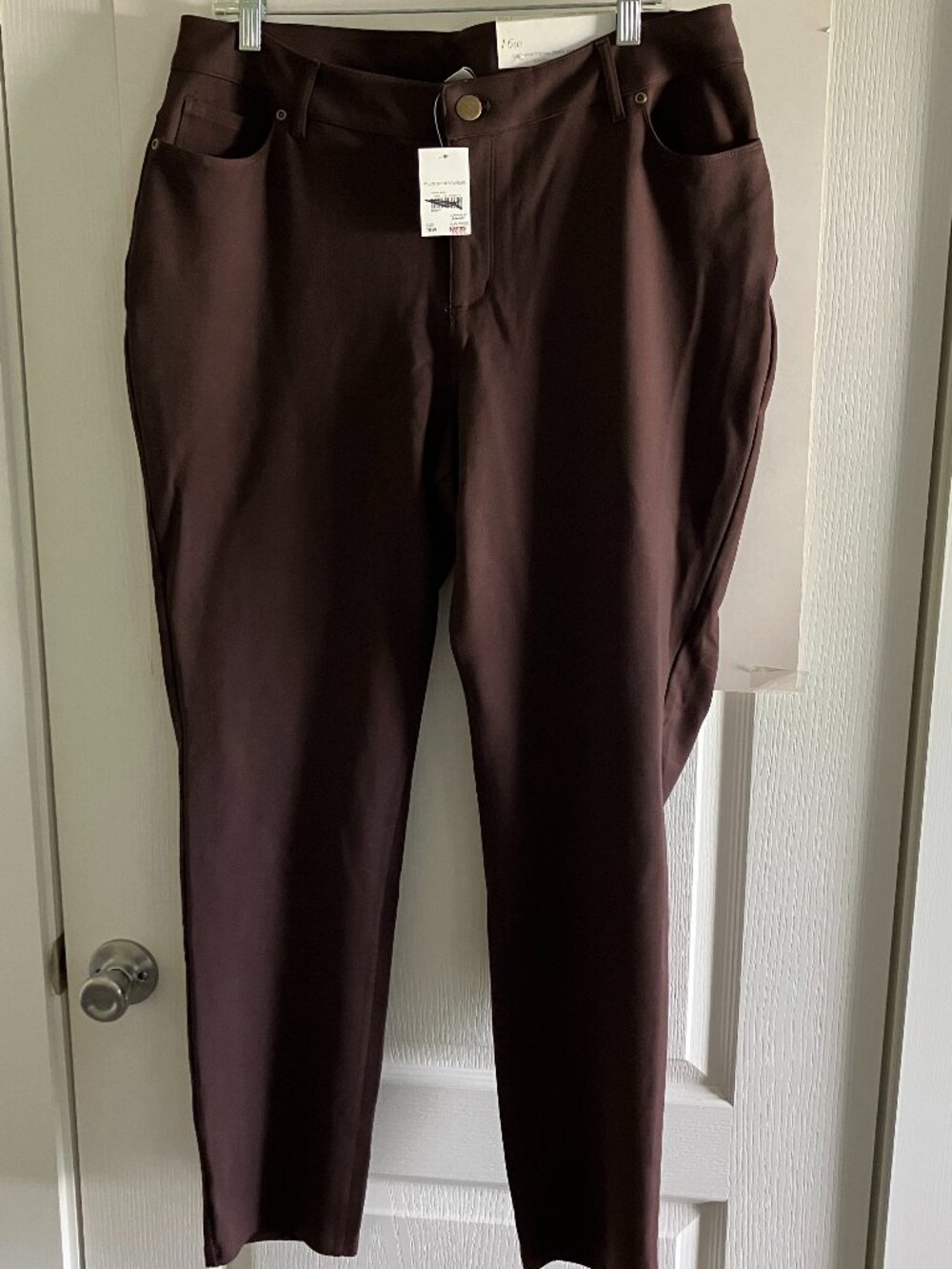 New W/Tags Cato Skinny Mid Rise Brown Straight Leg Pants Size 16 Women